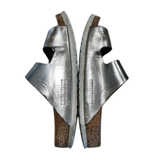 Birkenstock Arizona Sandals Metallic Silver 36 EU / 5-5.5 US  Soft Footbed, Worn - Picture 7 of 11